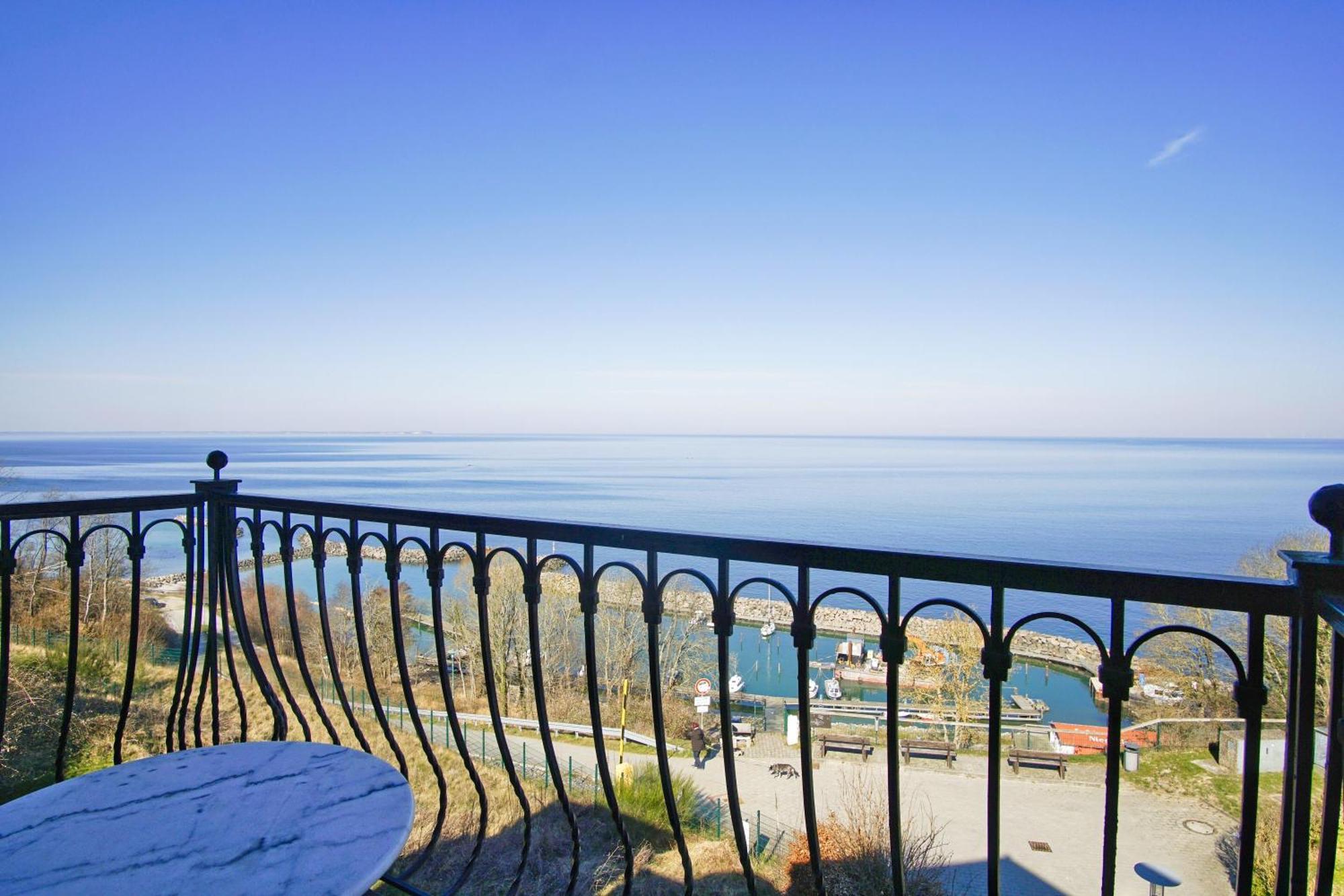 Ferienwohnung Mit Traumhaftem Meerblick - Haus Am Meer Fewo 10 Lohme Exterior foto